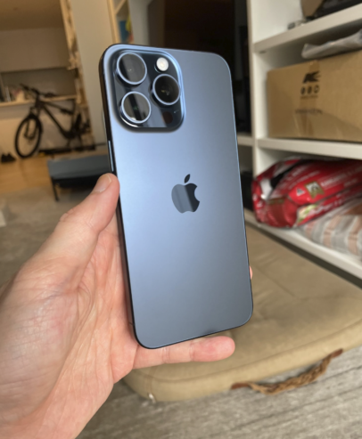 იყიდება Iphone 15 Pro Max